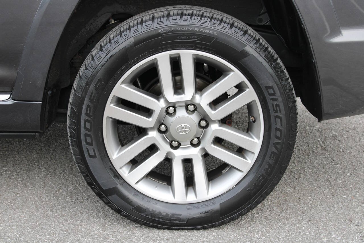 Used 2013 Toyota 4Runner Limited AWD/4WD image 12