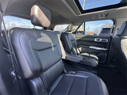Certified 2022 Ford Explorer XLT w/ Equipment Group 202A image 37
