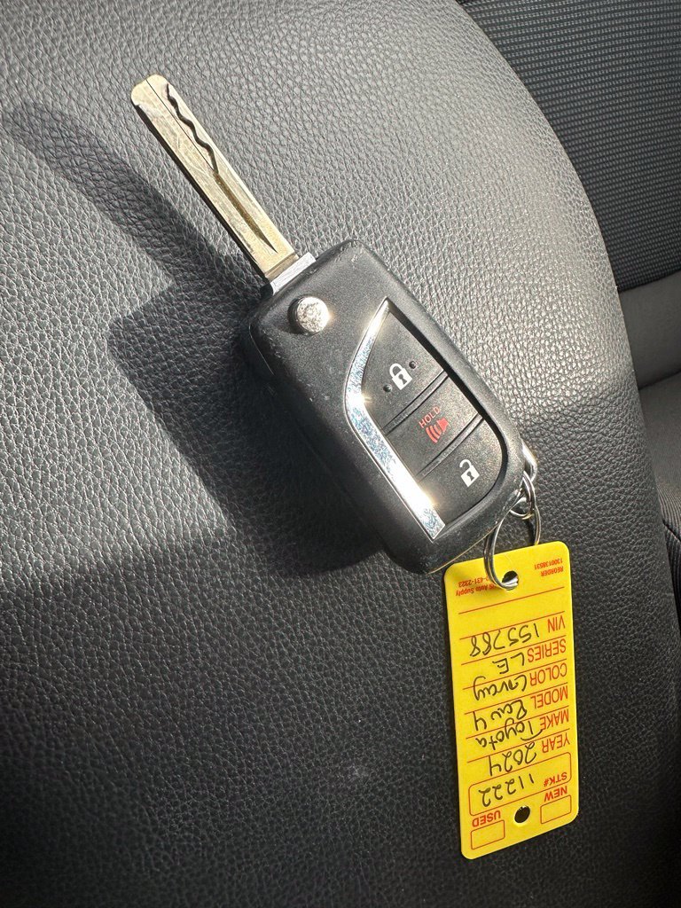 Used 2024 Toyota RAV4 LE AWD/4WD image 8