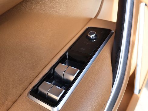 Used 2022 Jaguar F-PACE S AWD/4WD image 40