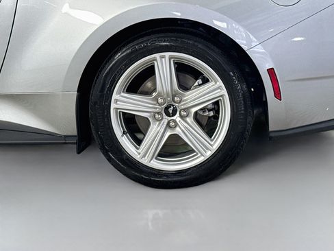 Used 2026 Ford Mustang Premium RWD image 35