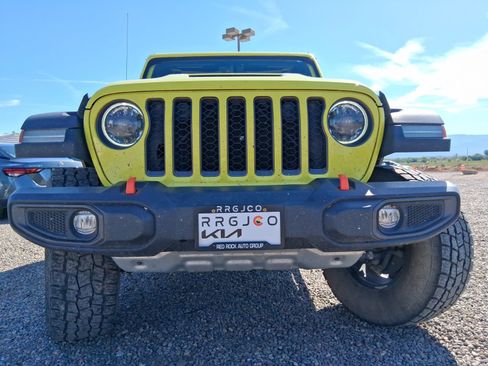 Used 2023 Jeep Gladiator Mojave w/ LED Lighting Group AWD/4WD image 5