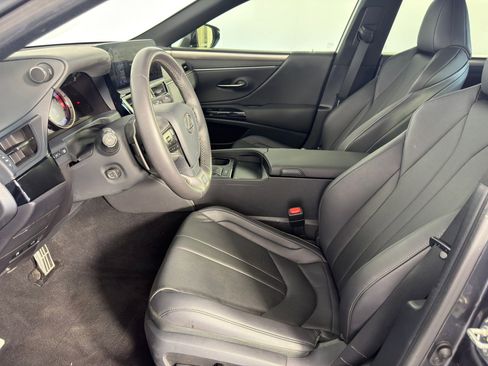 Used 2023 Lexus ES 350 F Sport w/ Accessory Package (Z2) image 5