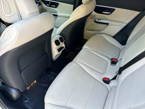 Certified 2025 Mercedes-Benz GLC 300 image 13