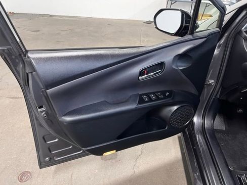 Used 2017 Toyota Prius Four FWD image 24