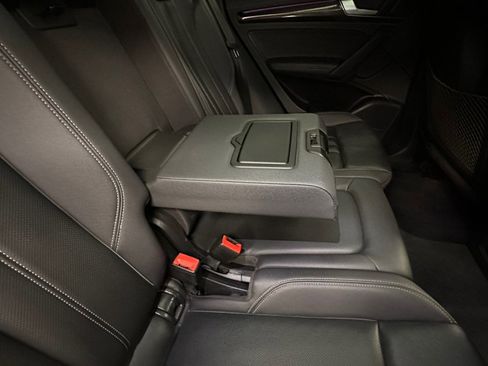 Used 2023 Audi SQ5 Prestige w/ Prestige Package image 41
