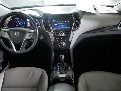 Used 2015 Hyundai Santa Fe Limited w/ Option Group 04 FWD image 10
