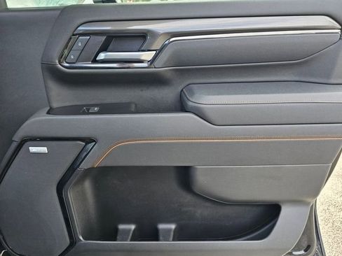 Used 2025 GMC Sierra 2500 AT4 w/ AT4 Premium Plus Package image 22