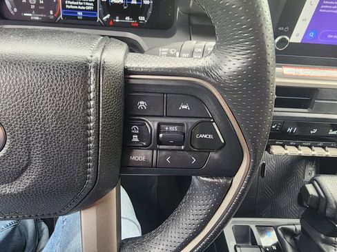 Used 2025 Toyota 4Runner TRD Off-Road AWD/4WD image 20