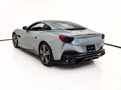 Certified 2019 Ferrari Portofino RWD image 27
