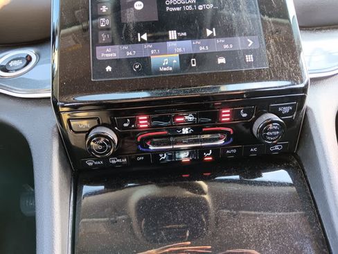 Used 2021 Jeep Grand Cherokee L Laredo w/ Luxury Tech Group I image 29