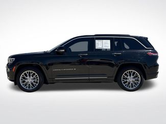 Used 2023 Jeep Grand Cherokee Summit w/ Luxury Tech Group V AWD/4WD video 2