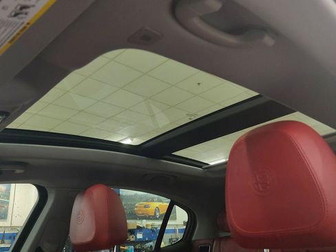 Used 2020 Alfa Romeo Stelvio Ti w/ Active Blind Spot Package AWD/4WD image 3