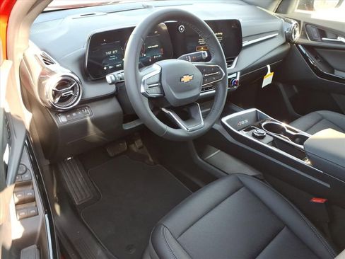 New 2026 Chevrolet Equinox LT w/ Convenience Package II image 6