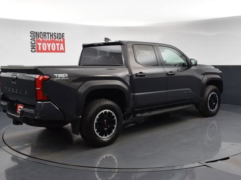 Used 2024 Toyota Tacoma TRD Off-Road image 4