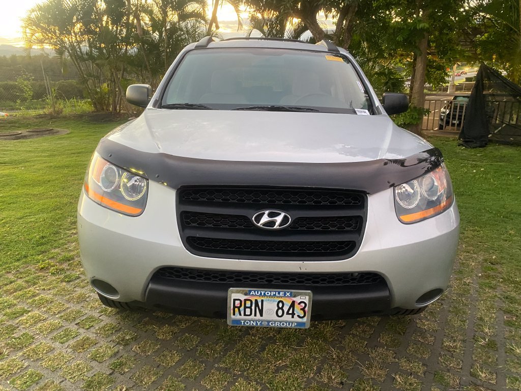 Used 2009 Hyundai Santa Fe GLS FWD image 2