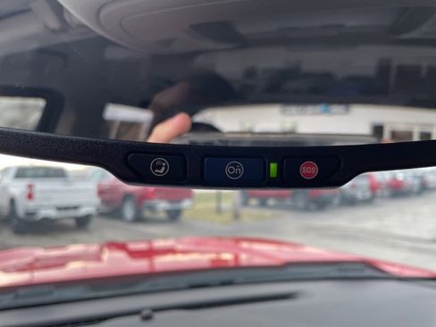 Used 2018 Chevrolet Silverado 1500 LT w/ All Star Edition image 39