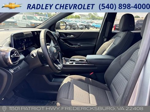 Certified 2026 Chevrolet Equinox LT AWD/4WD image 3