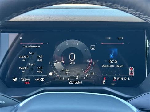 Used 2024 GMC Acadia Elevation image 6