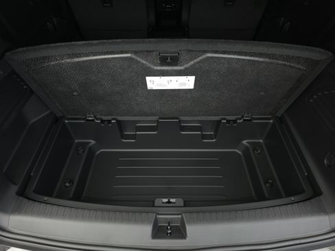New 2026 Buick Enclave Sport Touring w/ LPO, Floor Liner Package FWD image 36