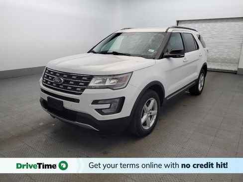 Used 2017 Ford Explorer XLT w/ Equipment Group 202A image 1