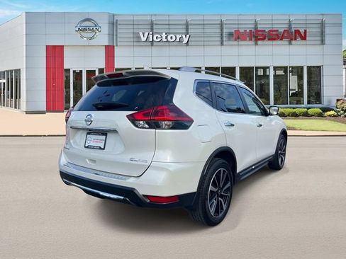 Used 2018 Nissan Rogue SL w/ Premium Package AWD/4WD image 2