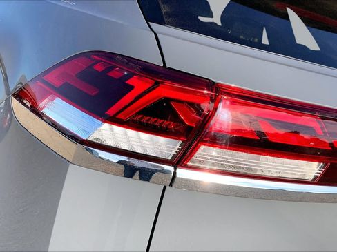 New 2026 Volkswagen Atlas Cross Sport SEL AWD/4WD image 14