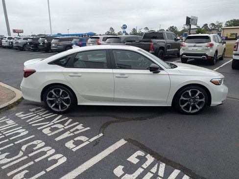 Used 2026 Honda Civic Sport Touring image 4