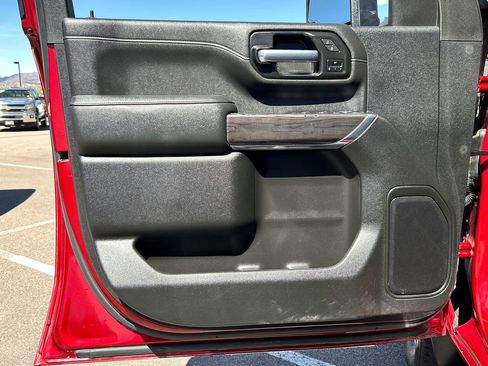 Used 2022 Chevrolet Silverado 2500 LTZ image 29