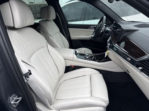 Certified 2026 BMW X5 xDrive40i w/ Climate Comfort Package AWD/4WD image 21