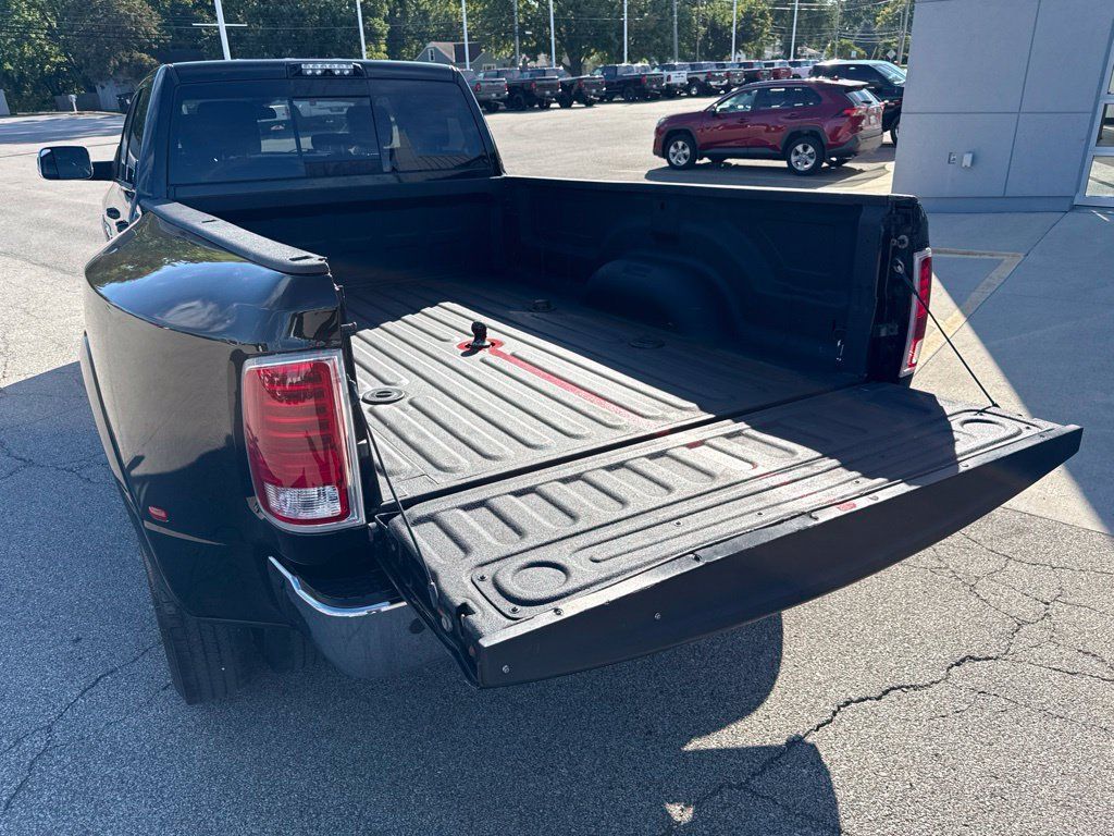 Used 2014 RAM 3500 Laramie AWD/4WD image 24