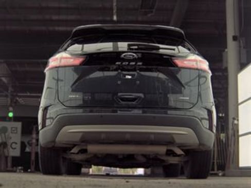 Used 2023 Ford Edge SEL w/ Convenience Package AWD/4WD image 7