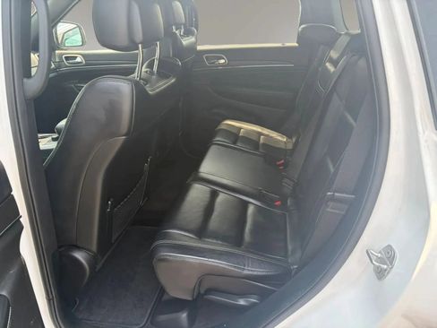 Used 2017 Jeep Grand Cherokee Limited AWD/4WD image 27