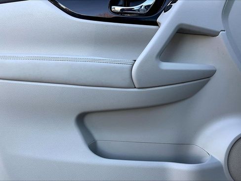 Used 2022 Nissan Rogue Sport SL image 14