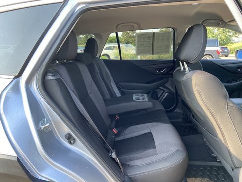 Used 2024 Subaru Outback Premium AWD/4WD image 17