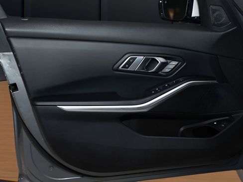 Used 2023 BMW 330e xDrive w/ Premium Package image 22