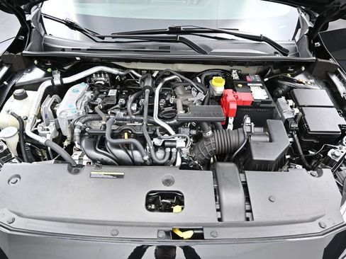 Used 2022 Nissan Sentra SR w/ SR Premium Package FWD image 17