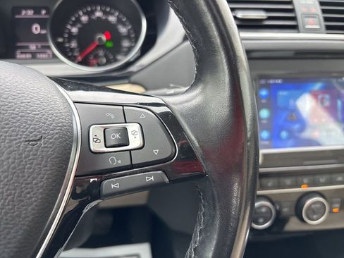 Used 2017 Volkswagen Jetta SEL FWD image 27