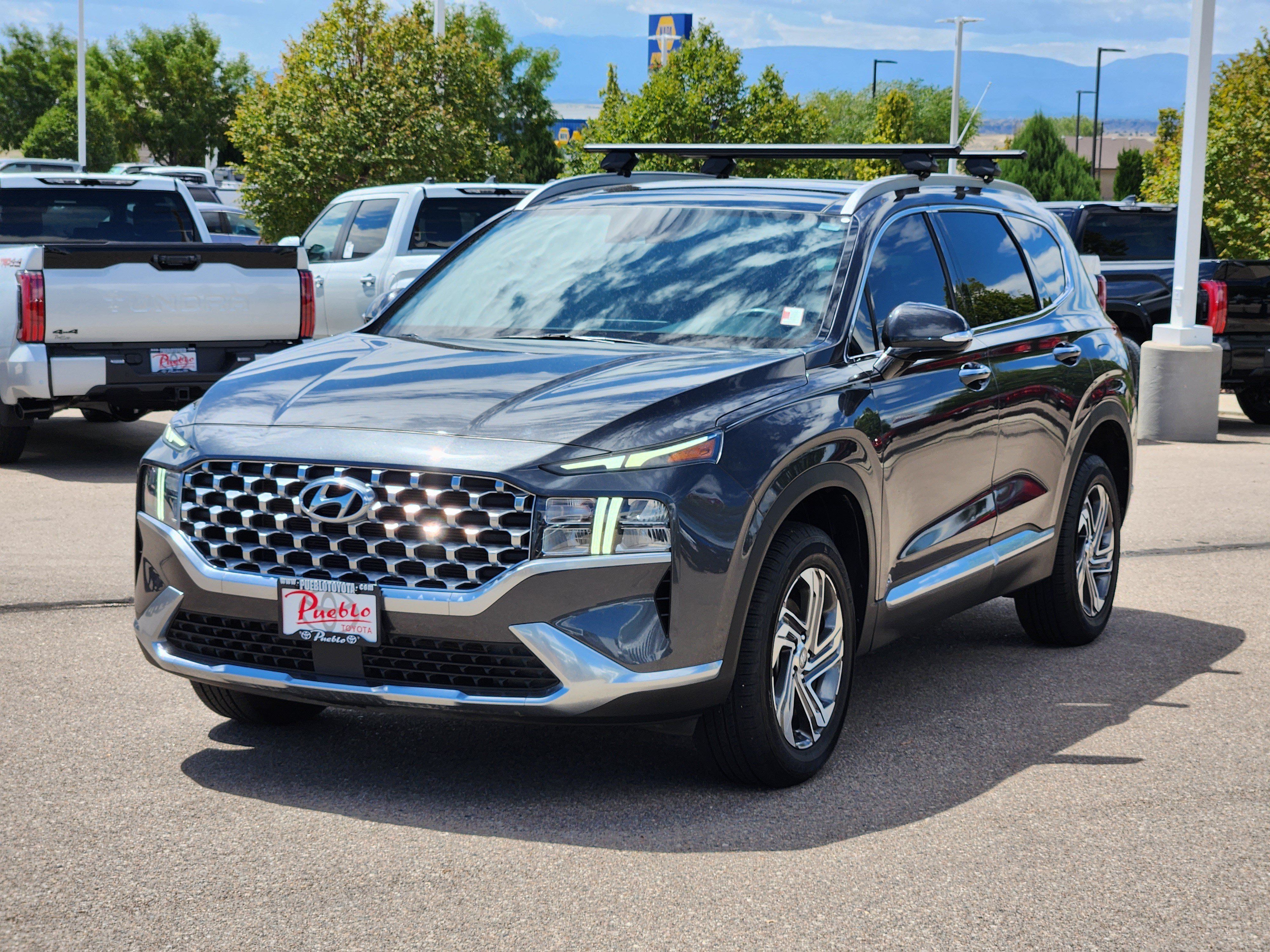 Used 2021 Hyundai Santa Fe SEL w/ Convenience + Premium Package AWD/4WD image 4
