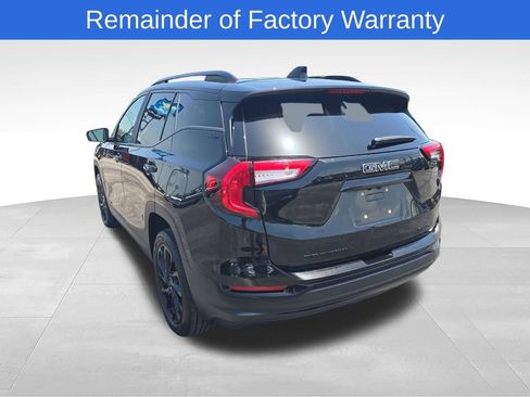 Used 2023 GMC Terrain SLE w/ Driver Convenience Package AWD/4WD image 4