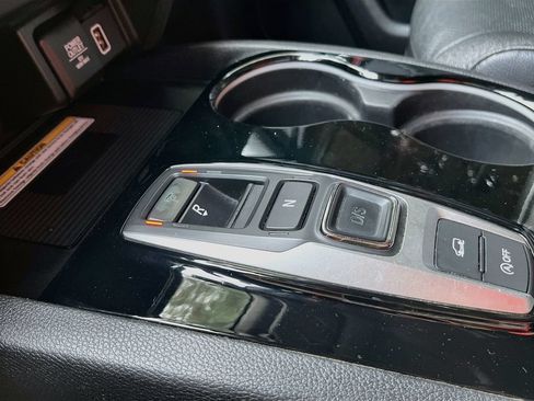 Used 2019 Honda Pilot Elite image 17