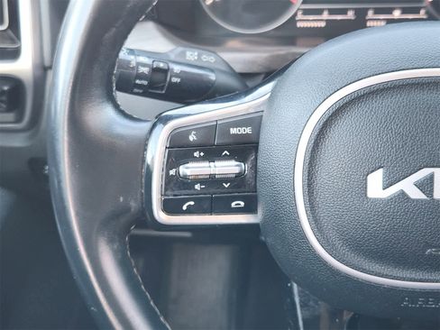 Used 2022 Kia Sorento EX w/ Panoramic Sunroof Package image 27