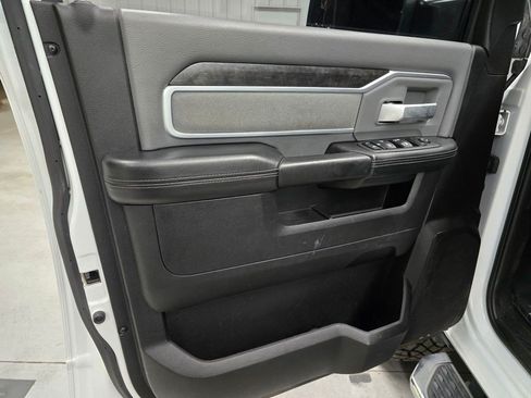 Certified 2022 RAM 2500 Big Horn AWD/4WD image 17