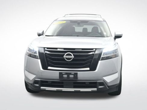 Used 2023 Nissan Pathfinder SL w/ SL Premium Package image 2