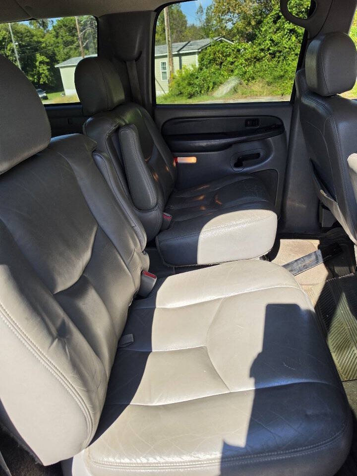 Used 2003 GMC Yukon XL SLT w/ 1SD Preferred Equipment Group AWD/4WD image 11