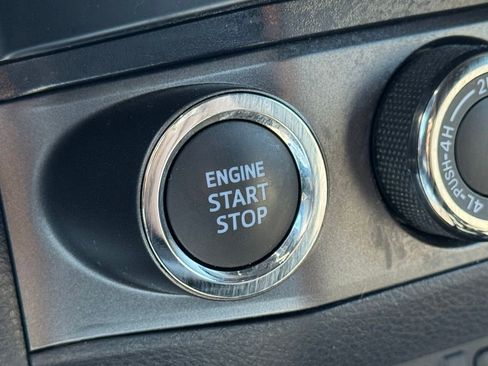 Used 2023 Toyota Tacoma TRD Off-Road w/ Technology Package AWD/4WD image 25