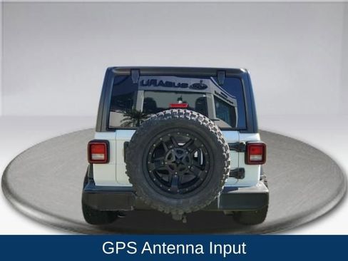 Used 2018 Jeep Wrangler Sport image 13