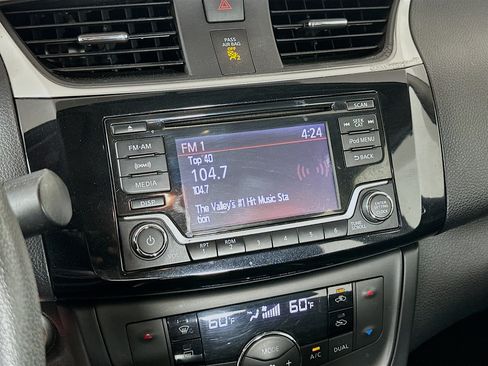 Used 2018 Nissan Sentra SV FWD image 19