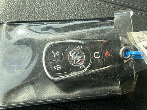 Used 2021 Buick Encore GX Select w/ Advanced Technology Package image 34