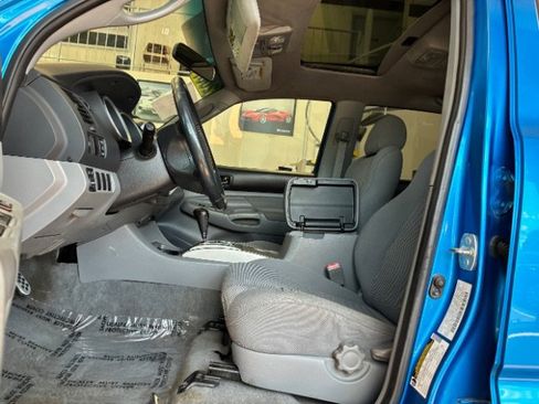 Used 2007 Toyota Tacoma PreRunner RWD image 15